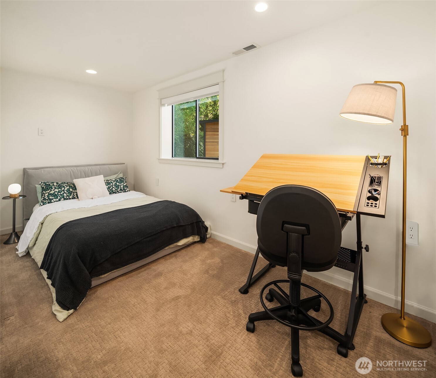 10153 SW 263rd Street , Vashon, WA 98070
