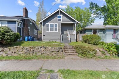 1413 26th Avenue , Seattle, WA 98122-3101