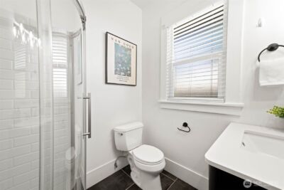 1413 26th Avenue , Seattle, WA 98122-3101 - Photo 17