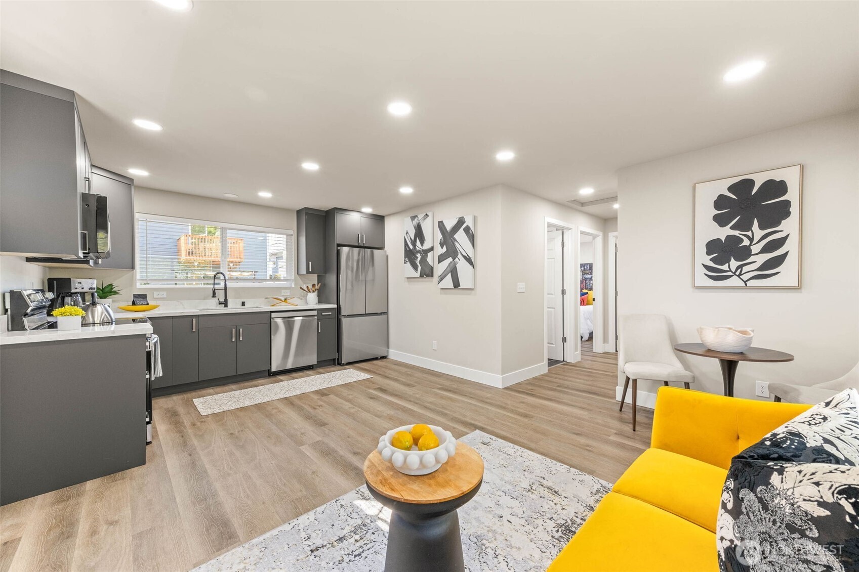 1411 26th Avenue , Seattle, WA 98122-3101