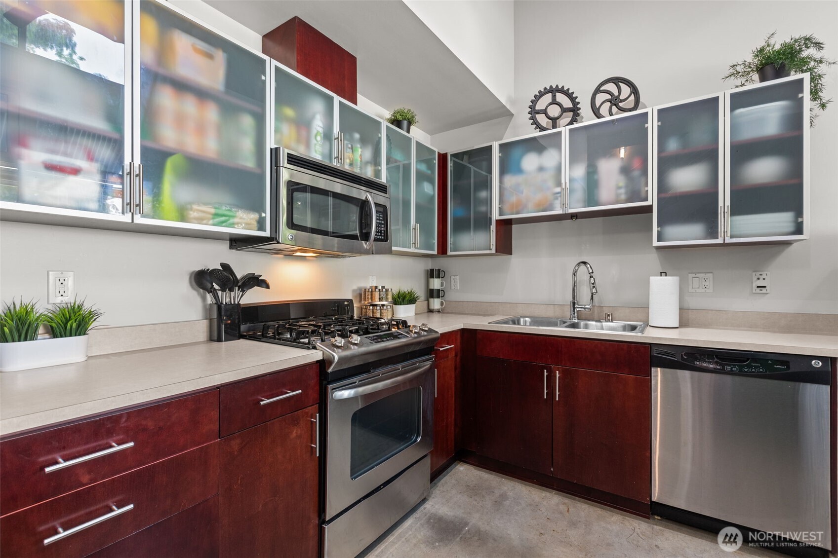 15100 6th Avenue SW #229, Burien, WA 98166