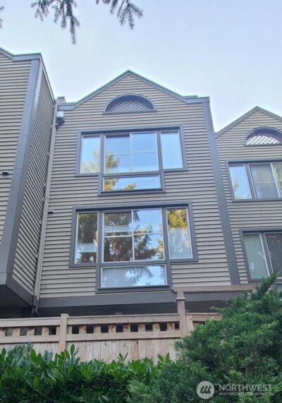 1817 11th Avenue W #F, Seattle, WA 98119