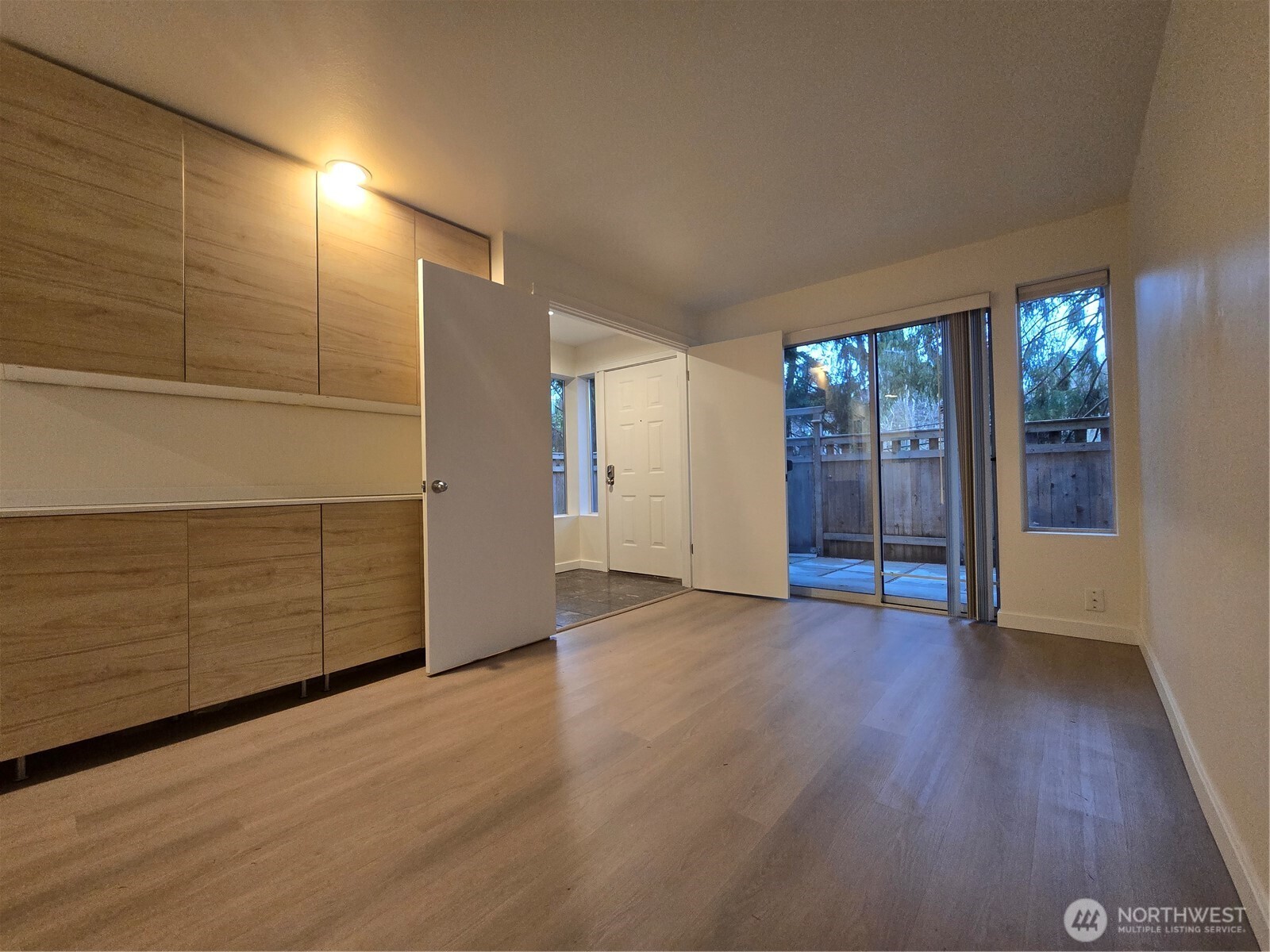 1817 11th Avenue W #F, Seattle, WA 98119