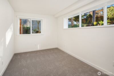 1023 109th Avenue SE, Bellevue, WA 98004 - Photo 25