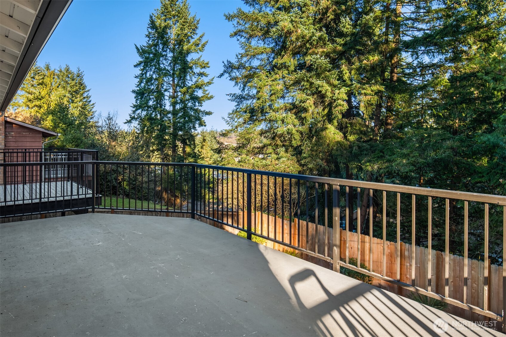 1023 109th Avenue SE, Bellevue, WA 98004