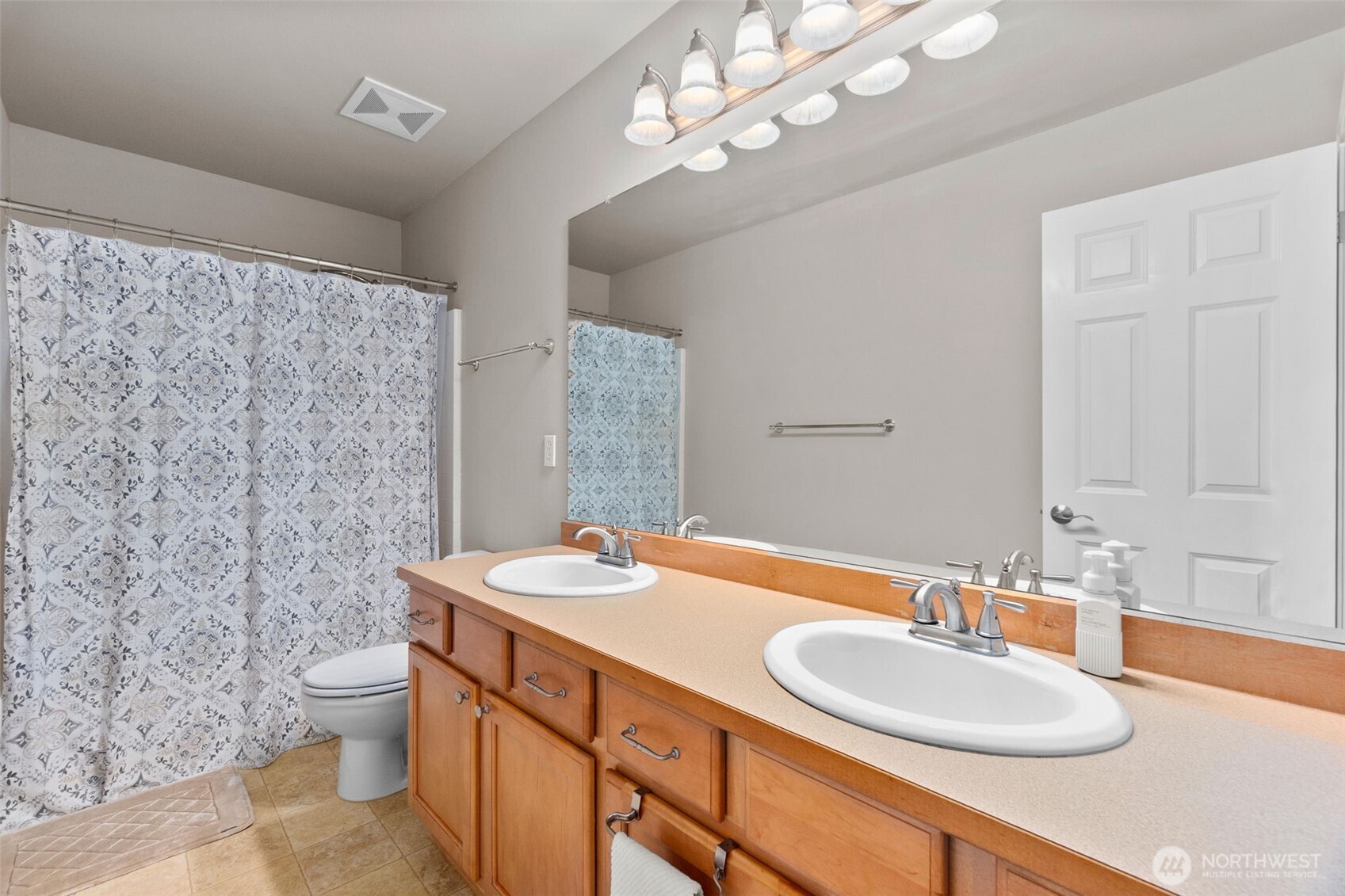 3075 McAllister Street , Dupont, WA 98327
