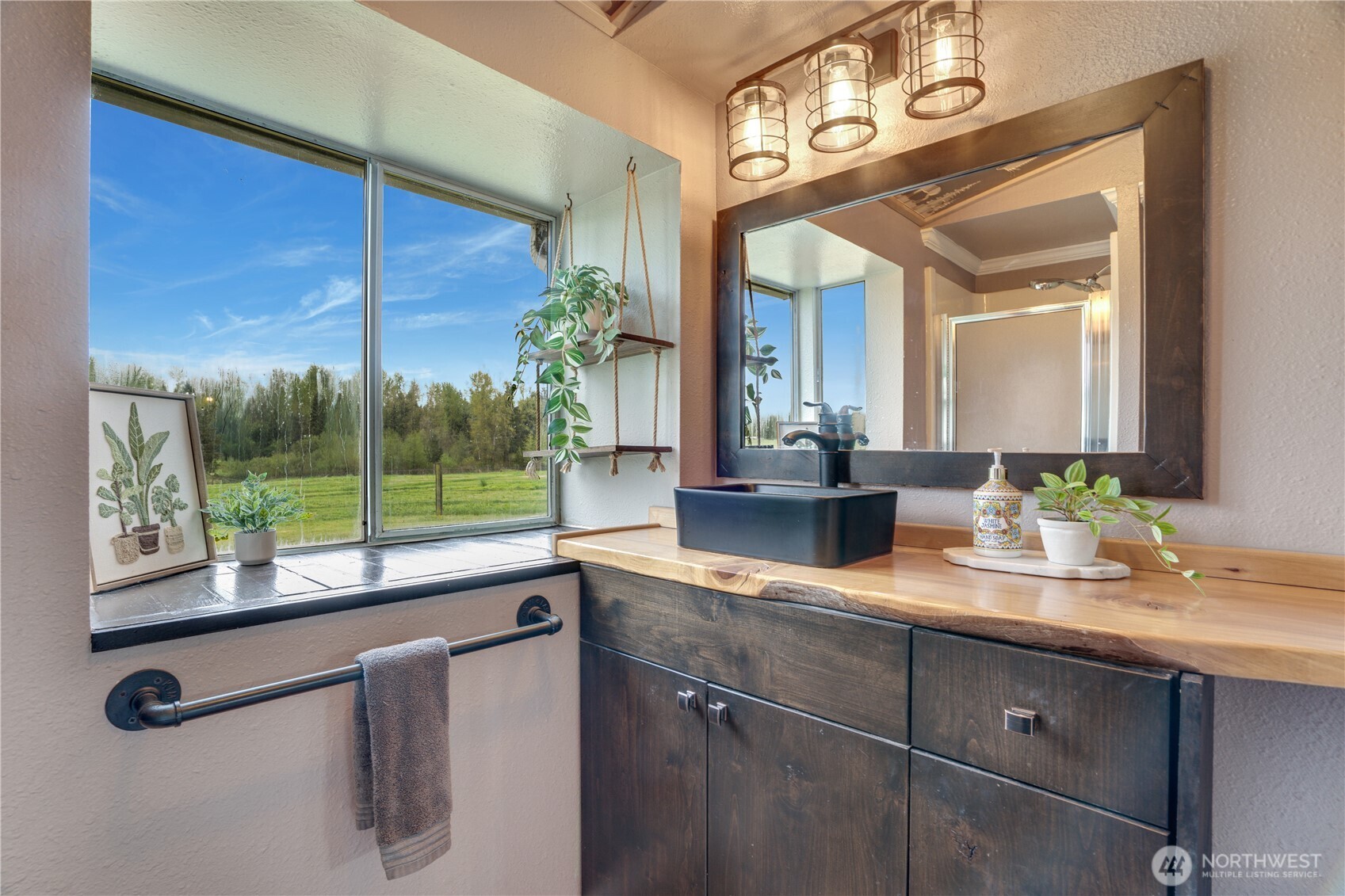 30721 Webster Road E, Eatonville, WA 98328