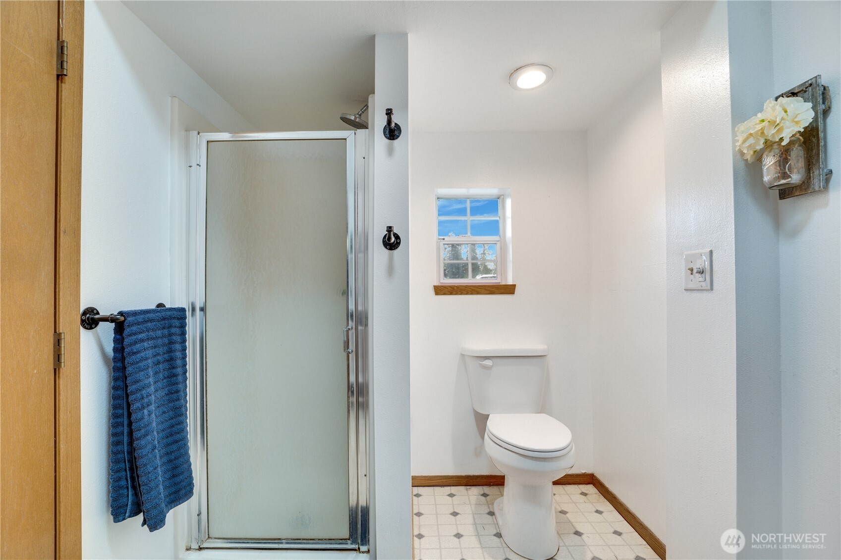 30721 Webster Road E, Eatonville, WA 98328