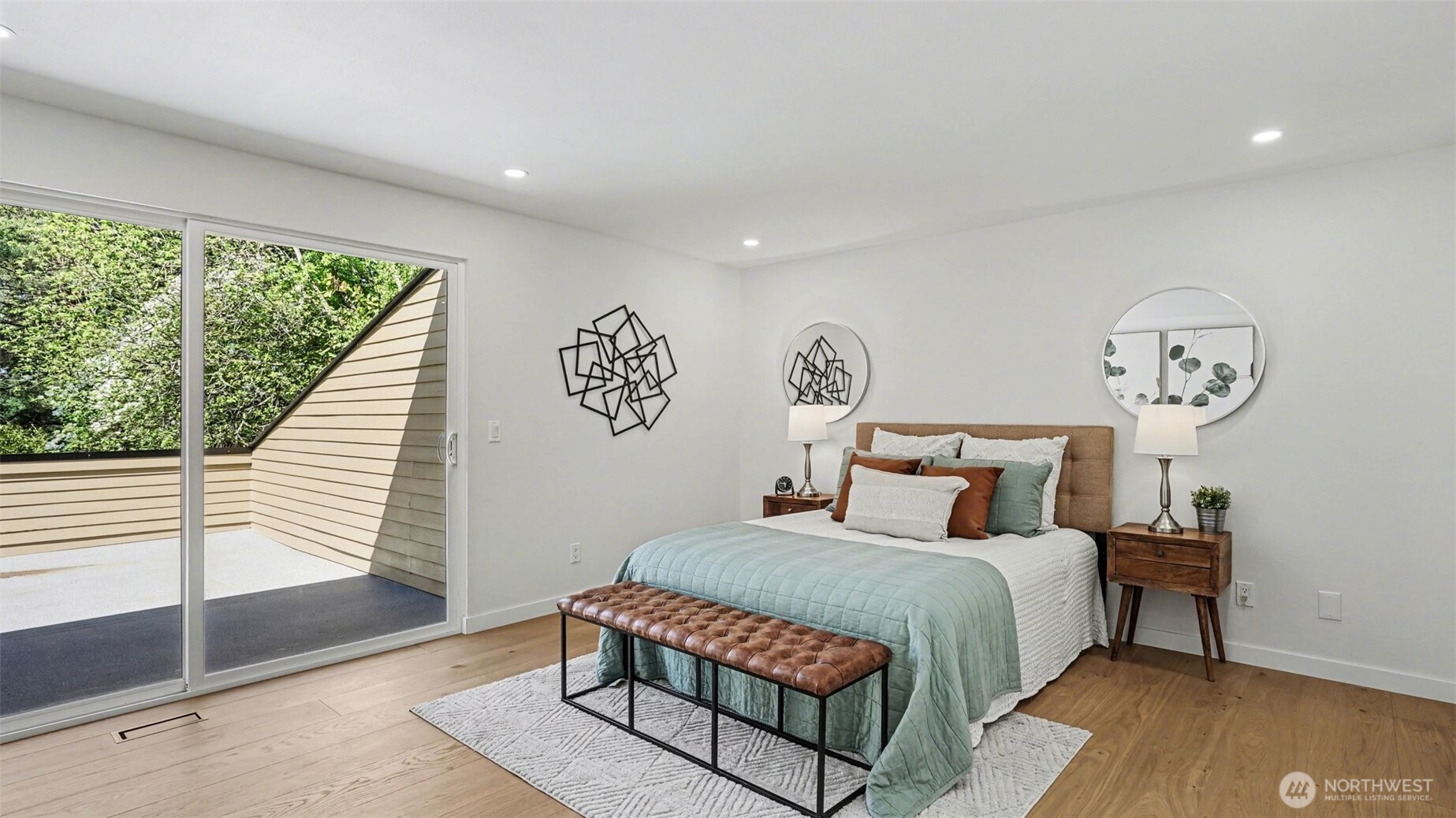 6560 W Mercer Way , Mercer Island, WA 98040