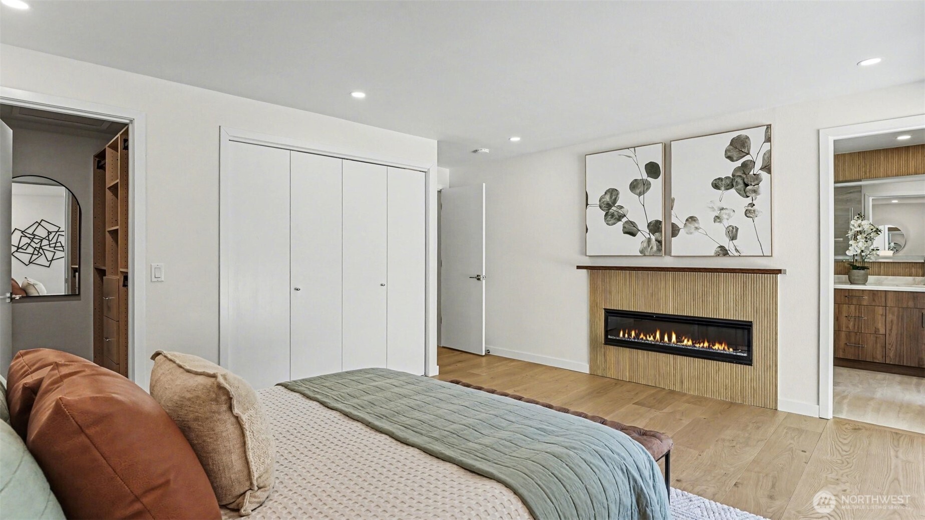 6560 W Mercer Way , Mercer Island, WA 98040