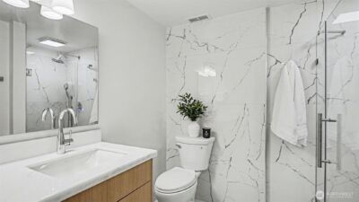 6560 W Mercer Way , Mercer Island, WA 98040 - Photo 21