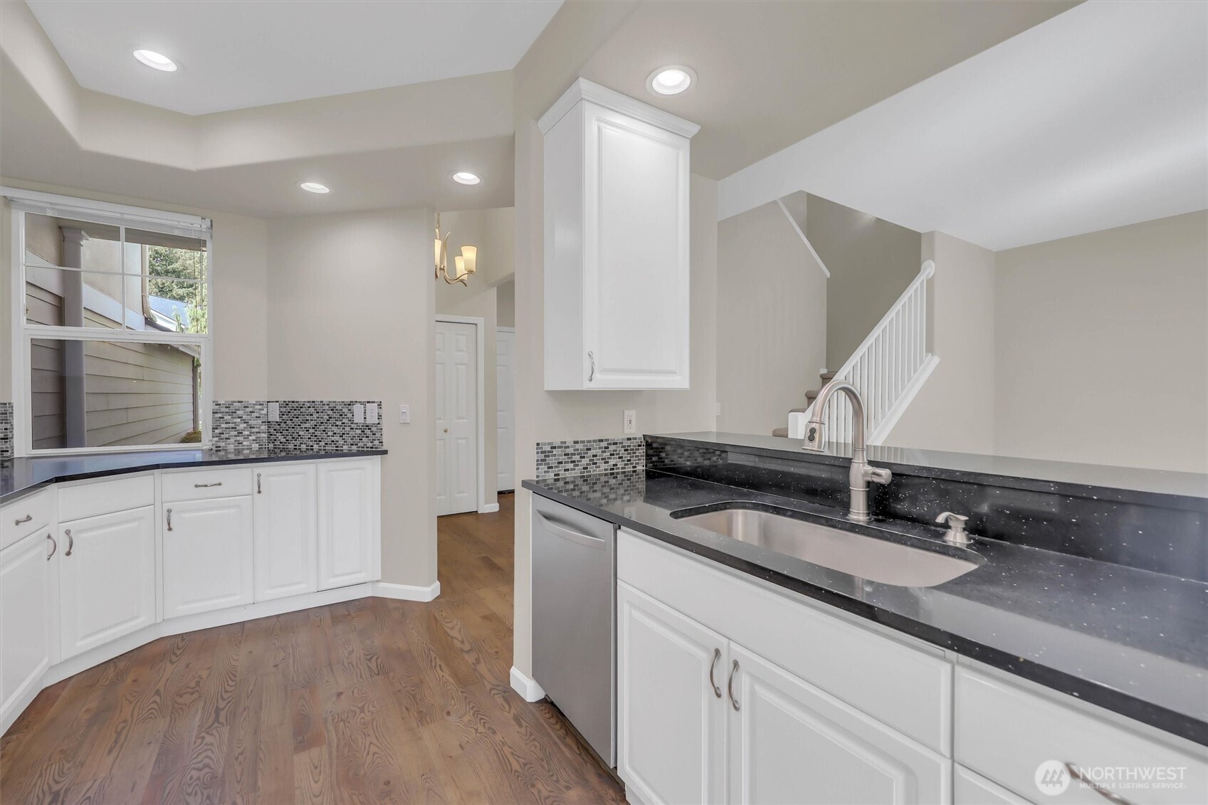 18397 NE 97th Court , Redmond, WA 98052-2912