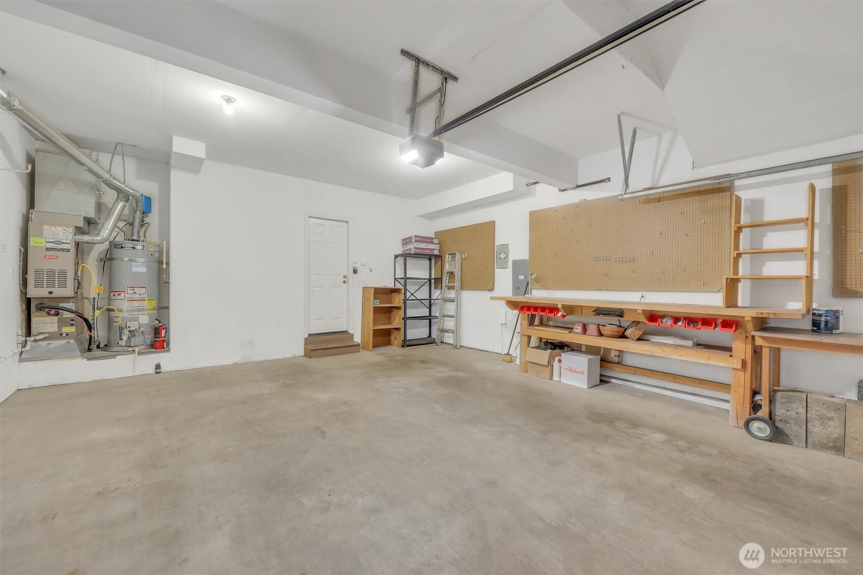 18397 NE 97th Court , Redmond, WA 98052-2912
