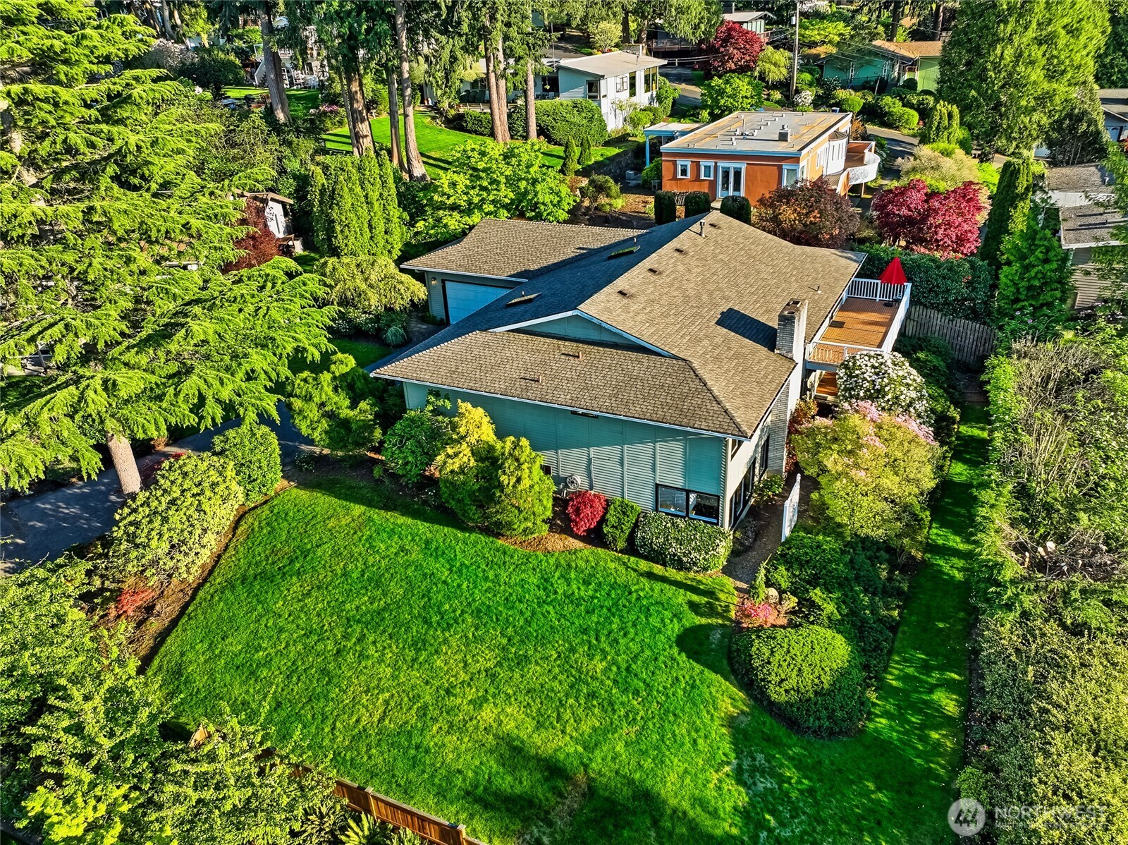 15419 62nd Avenue NE, Kenmore, WA 98028