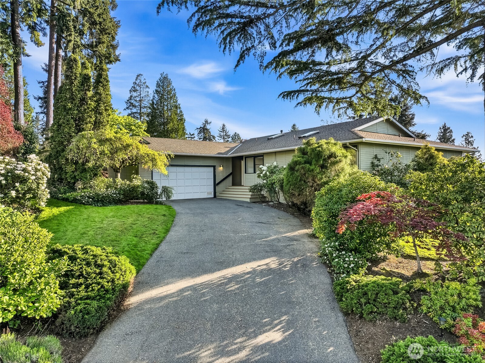 15419 62nd Avenue NE, Kenmore, WA 98028