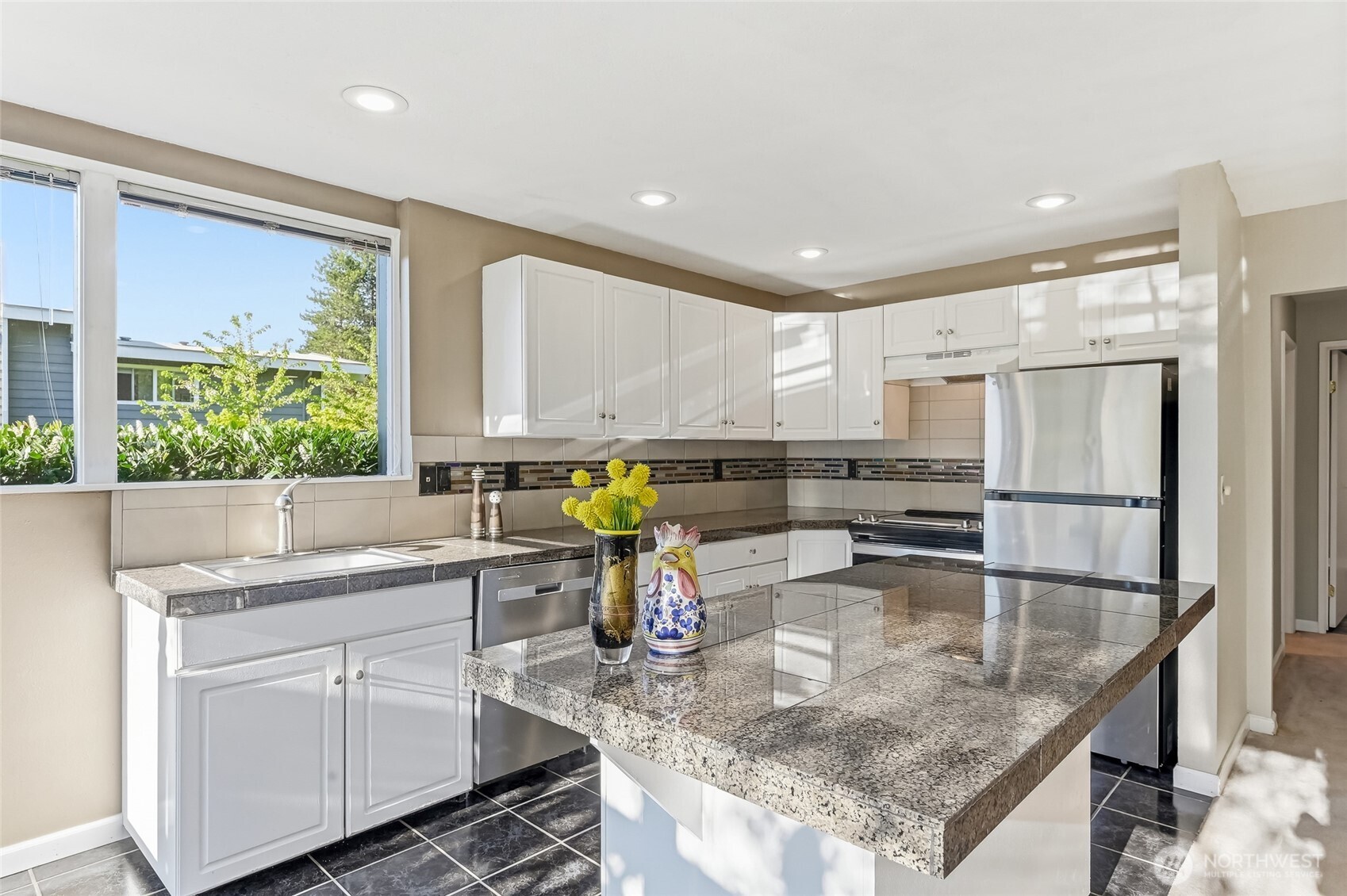 15419 62nd Avenue NE, Kenmore, WA 98028