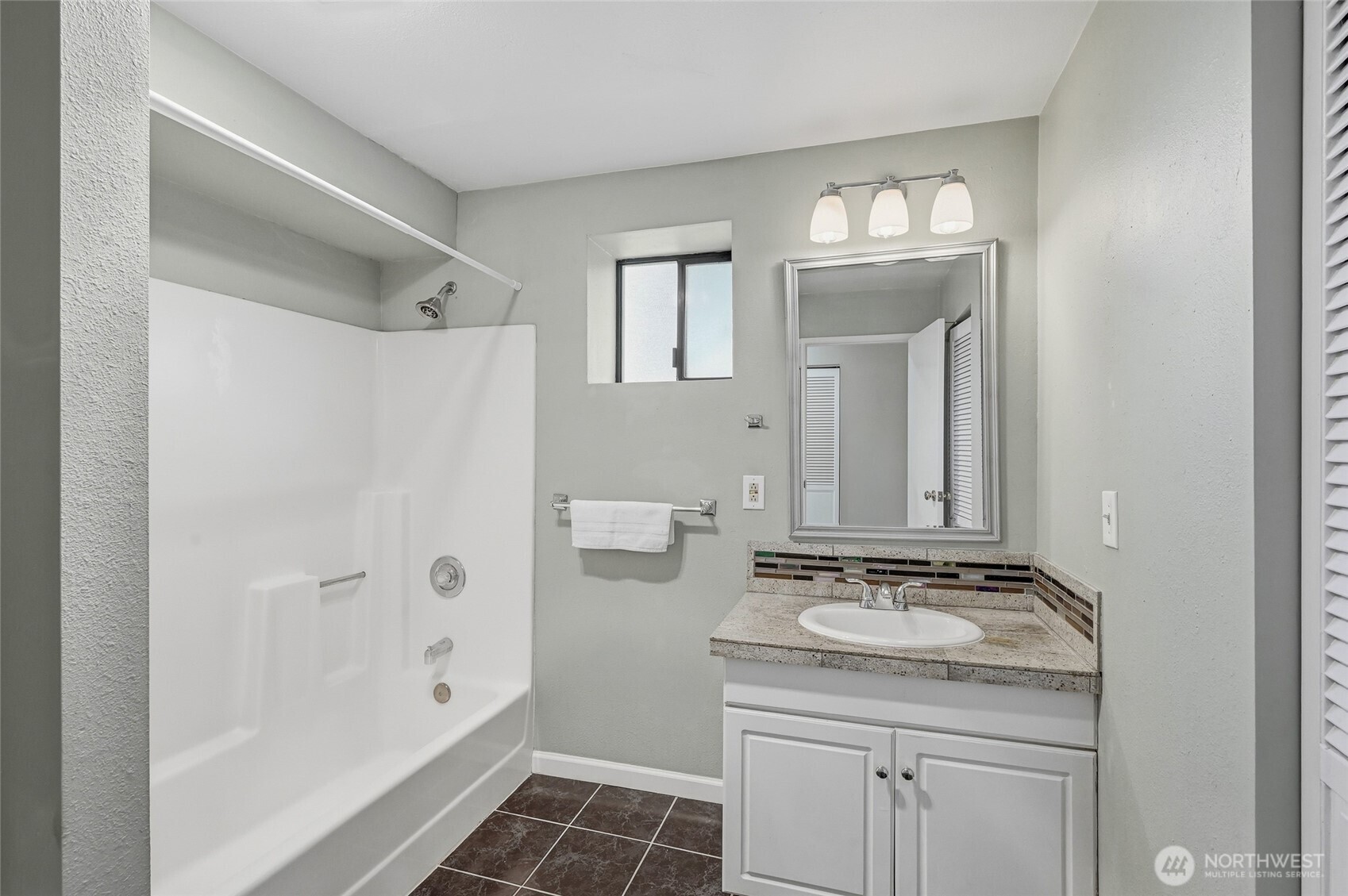 15419 62nd Avenue NE, Kenmore, WA 98028