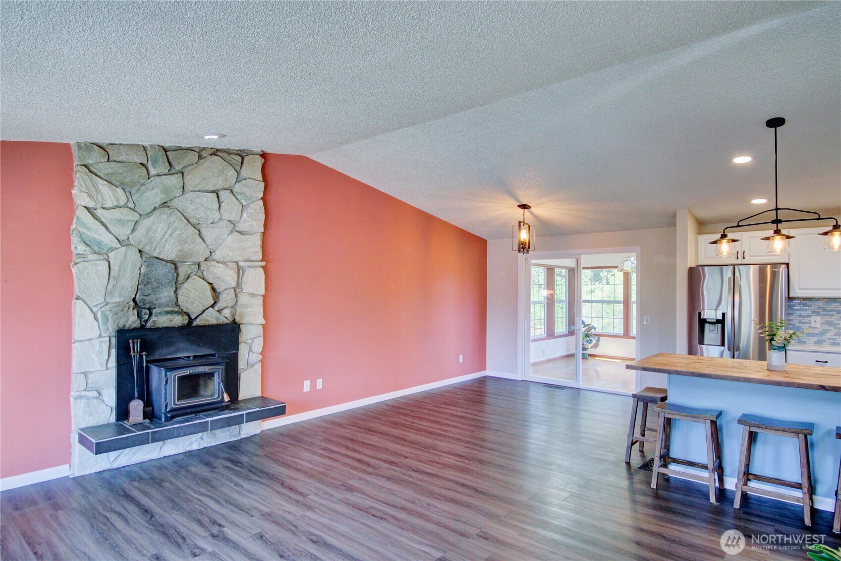 1120 SW 8th Avenue , Oak Harbor, WA 98277