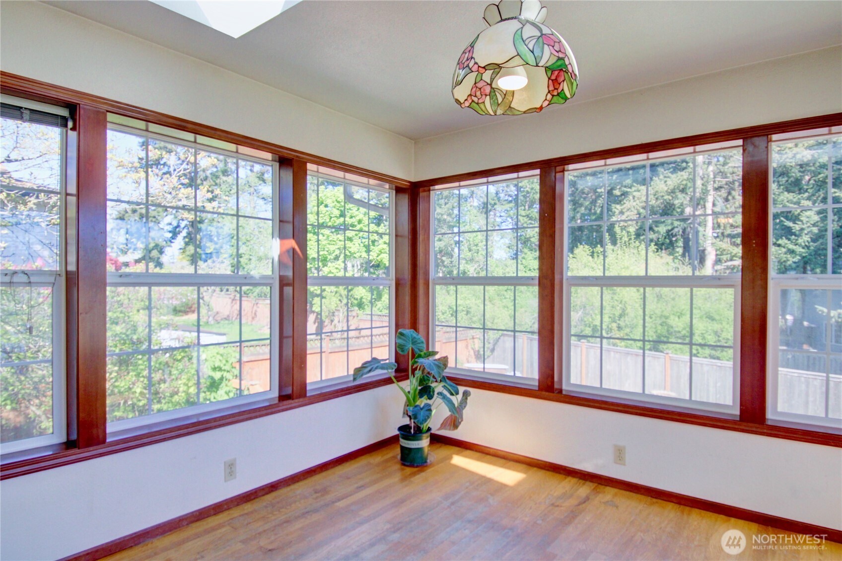 1120 SW 8th Avenue , Oak Harbor, WA 98277