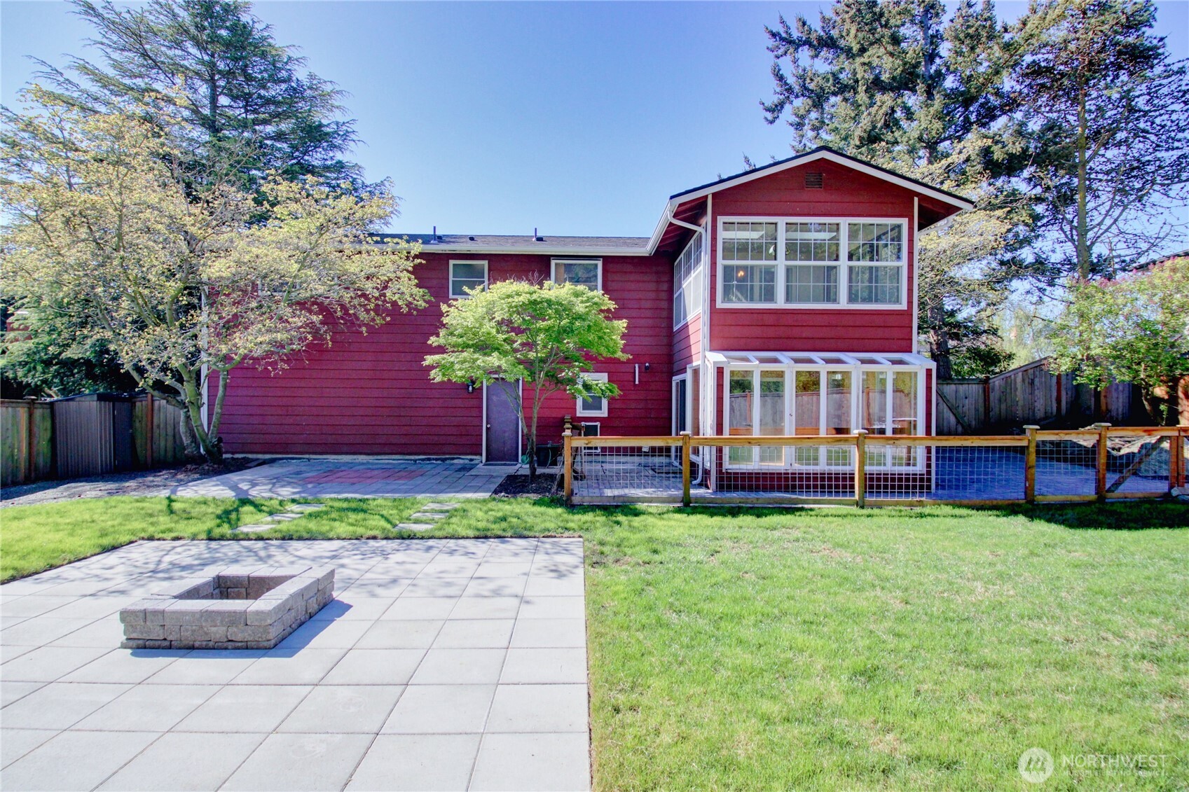 1120 SW 8th Avenue , Oak Harbor, WA 98277