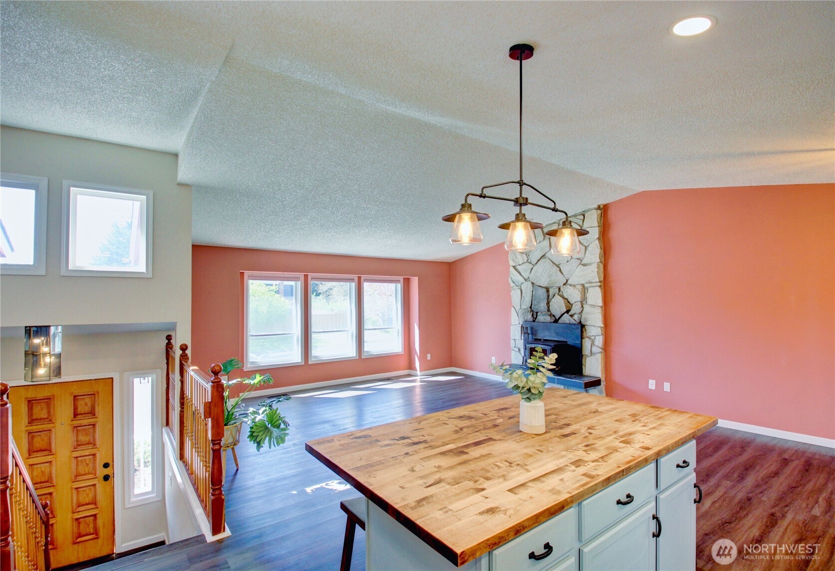 1120 SW 8th Avenue , Oak Harbor, WA 98277