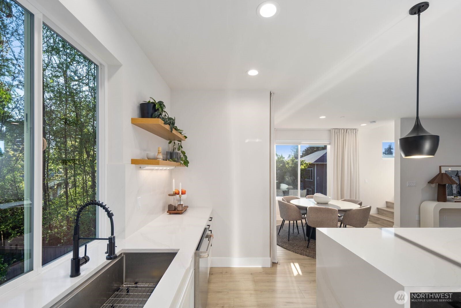 15218 50th Place W #B, Edmonds, WA 98026