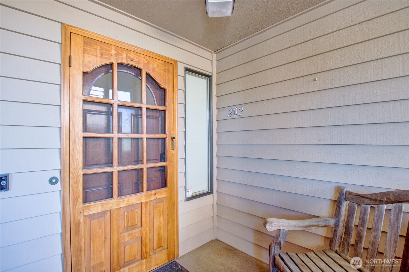 747 SE Bayshore Drive #202, Oak Harbor, WA 98277