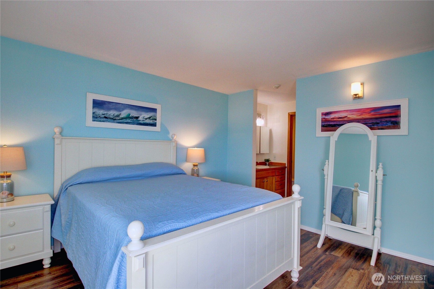 747 SE Bayshore Drive #202, Oak Harbor, WA 98277