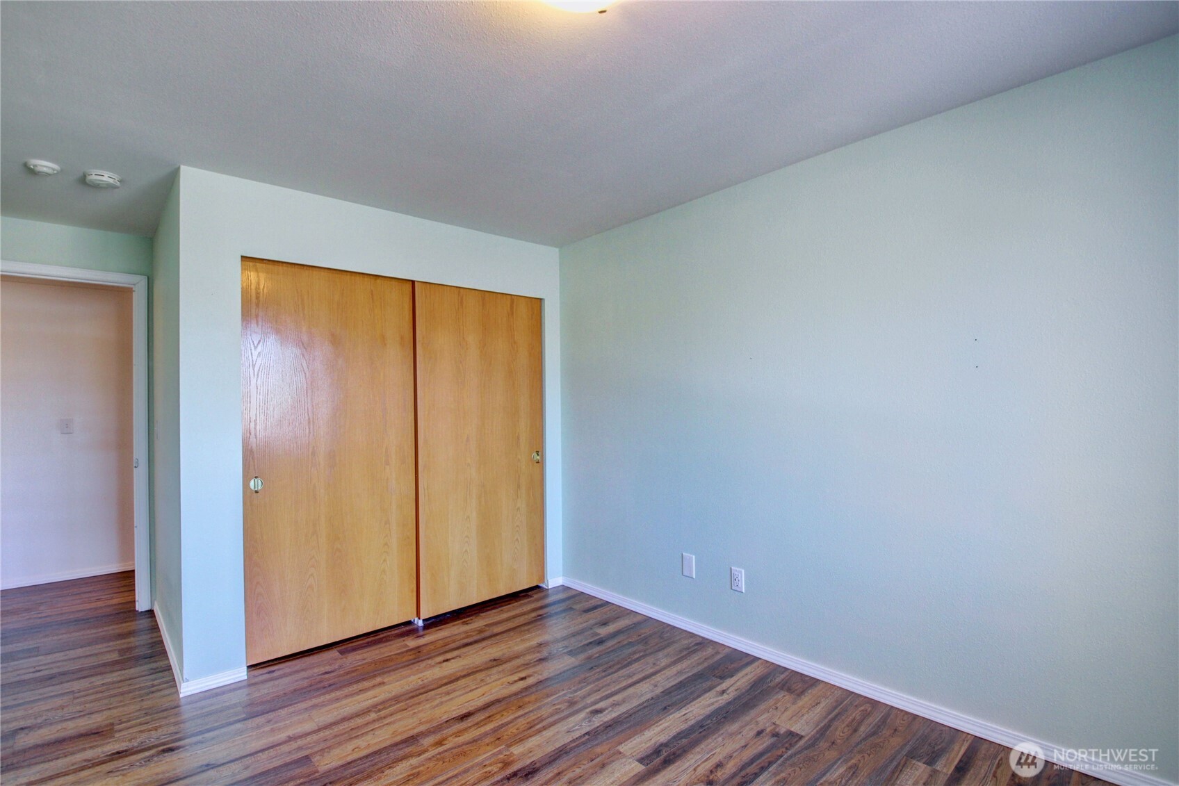 747 SE Bayshore Drive #202, Oak Harbor, WA 98277