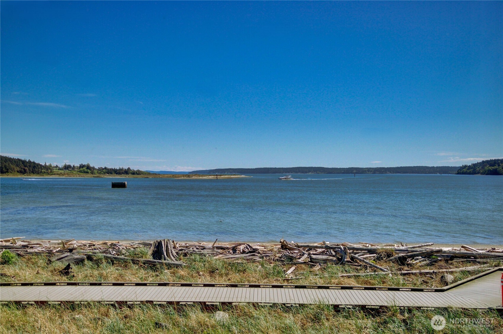 747 SE Bayshore Drive #202, Oak Harbor, WA 98277