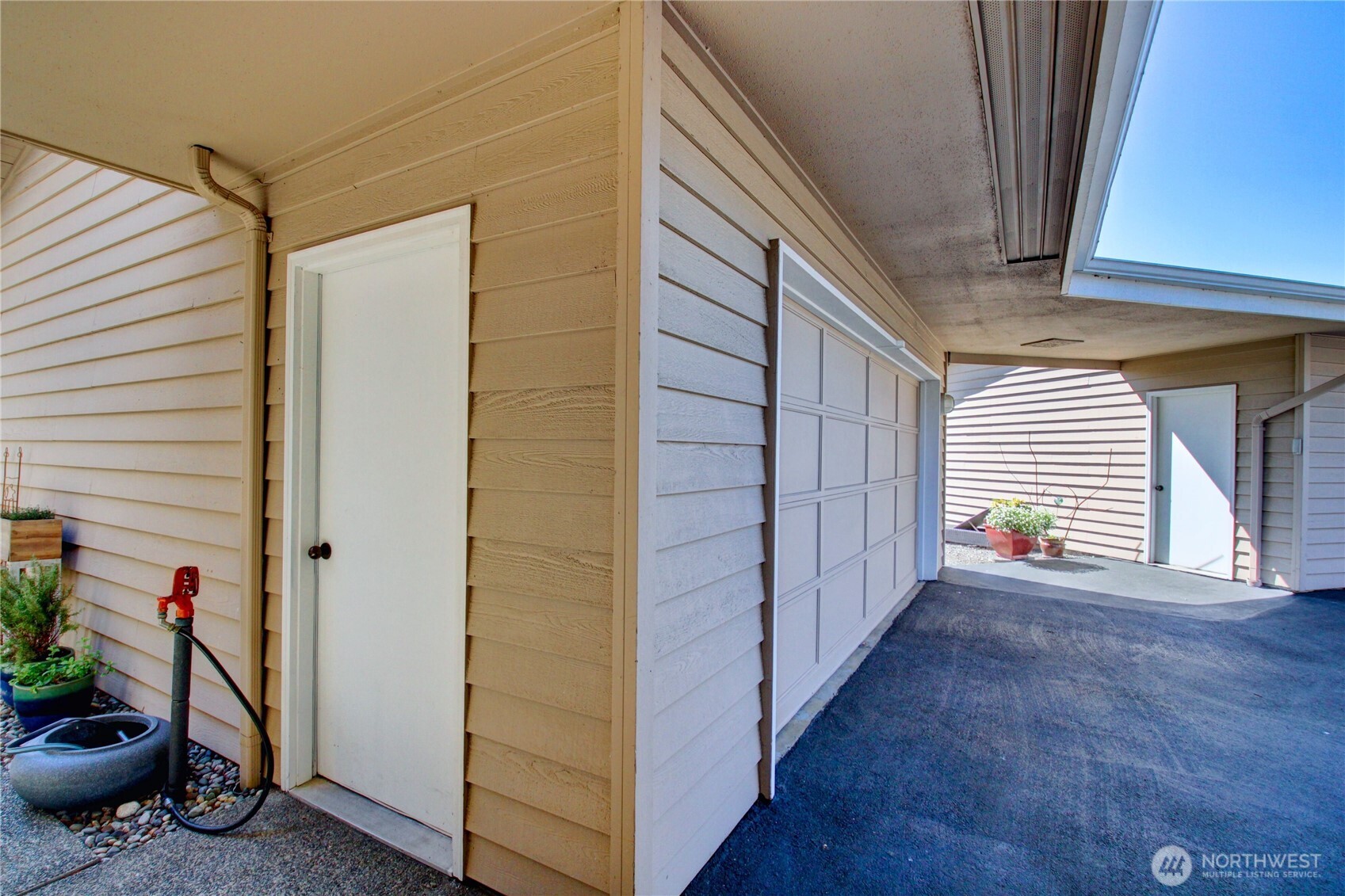 747 SE Bayshore Drive #202, Oak Harbor, WA 98277