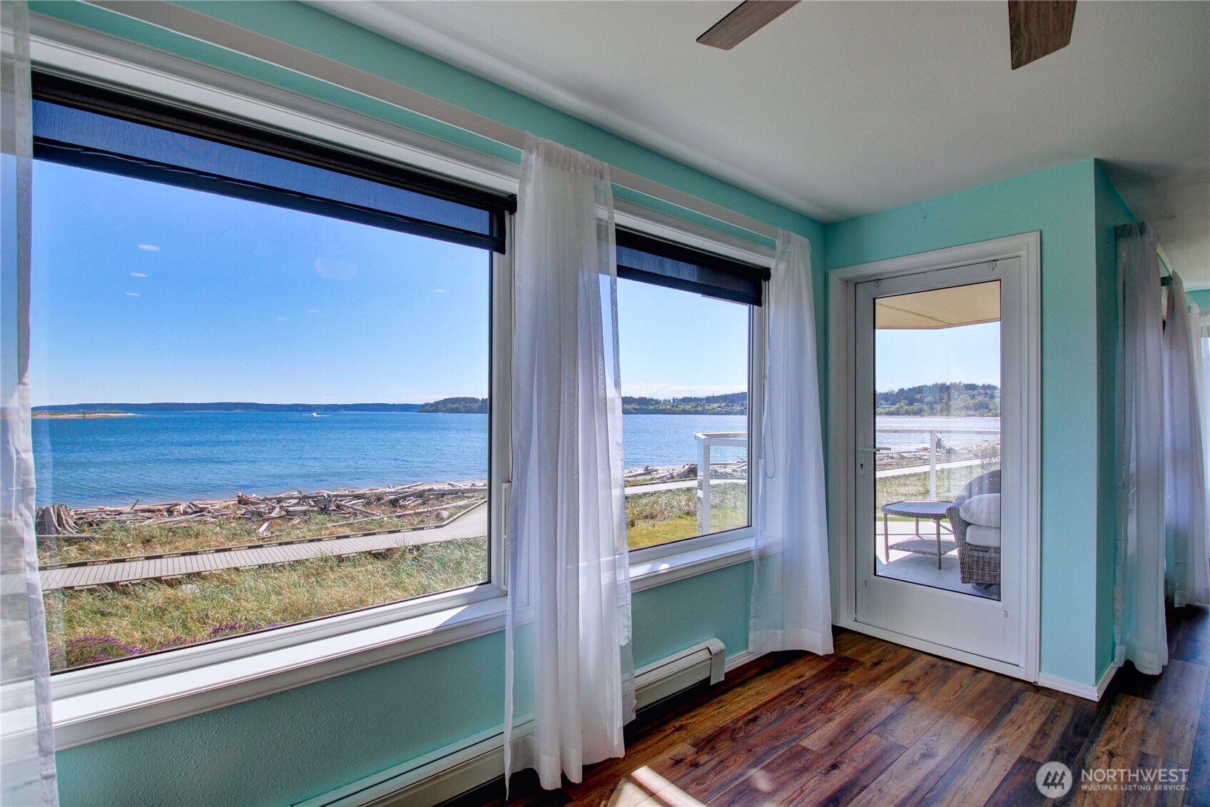 747 SE Bayshore Drive #202, Oak Harbor, WA 98277