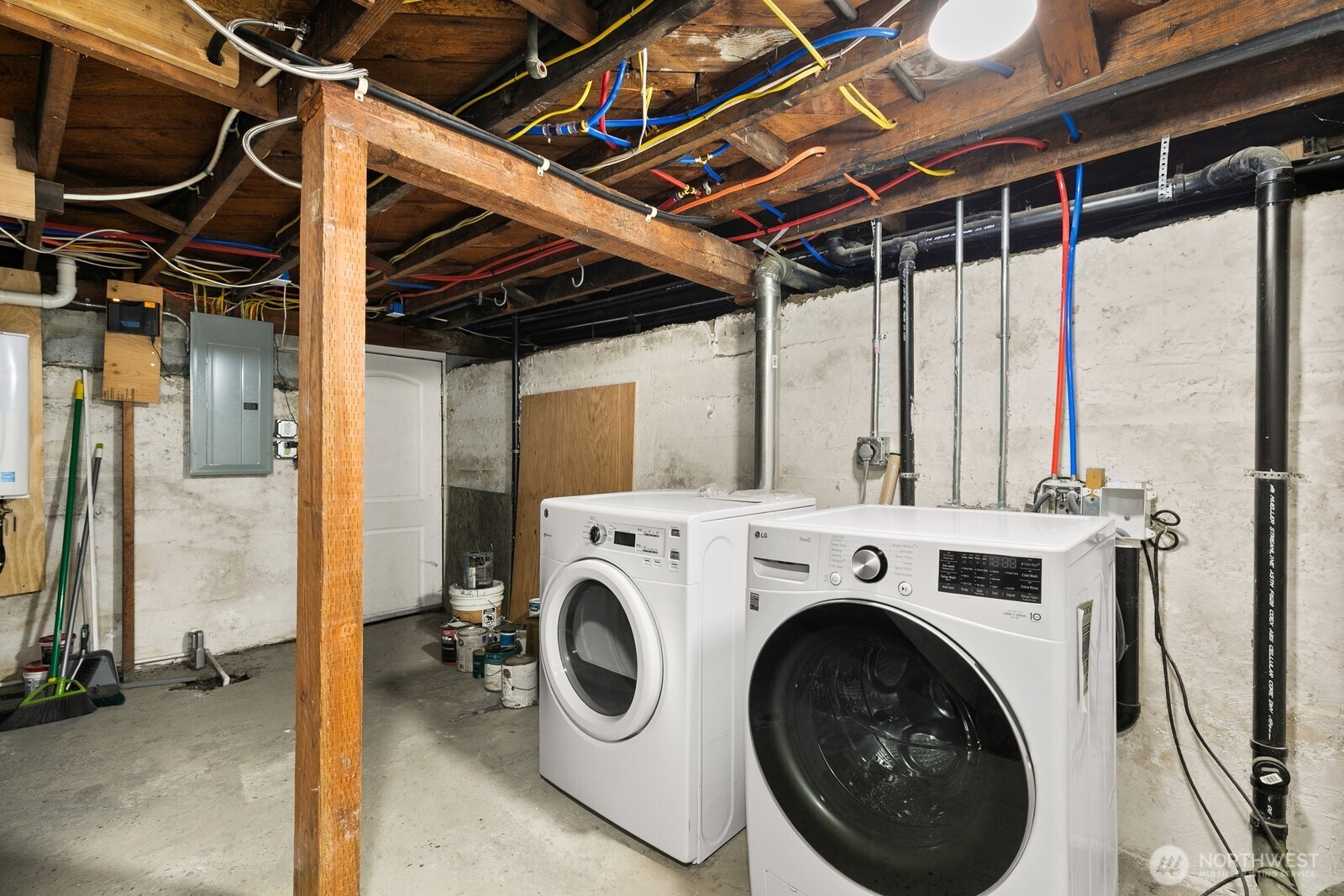 4207 SW Manning St , Seattle, WA 98116