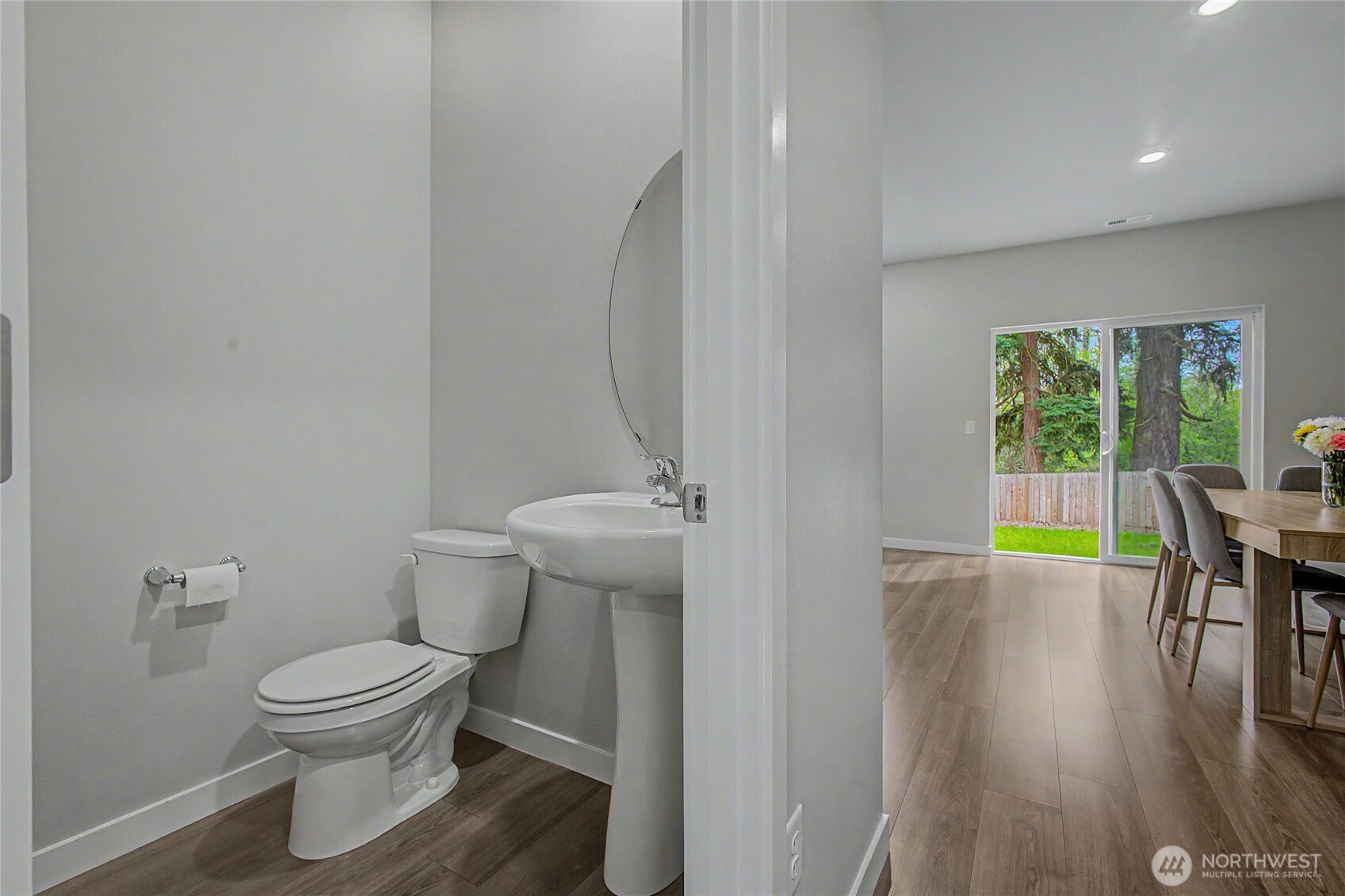 8723 13th Court E, Tacoma, WA 98445