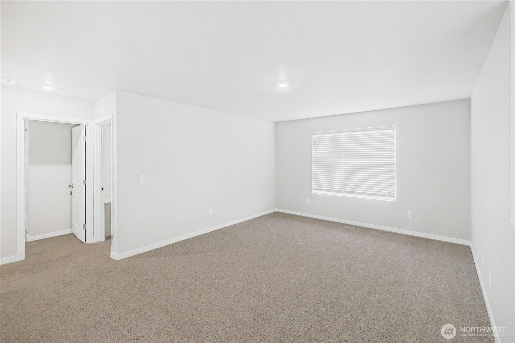 8723 13th Court E, Tacoma, WA 98445