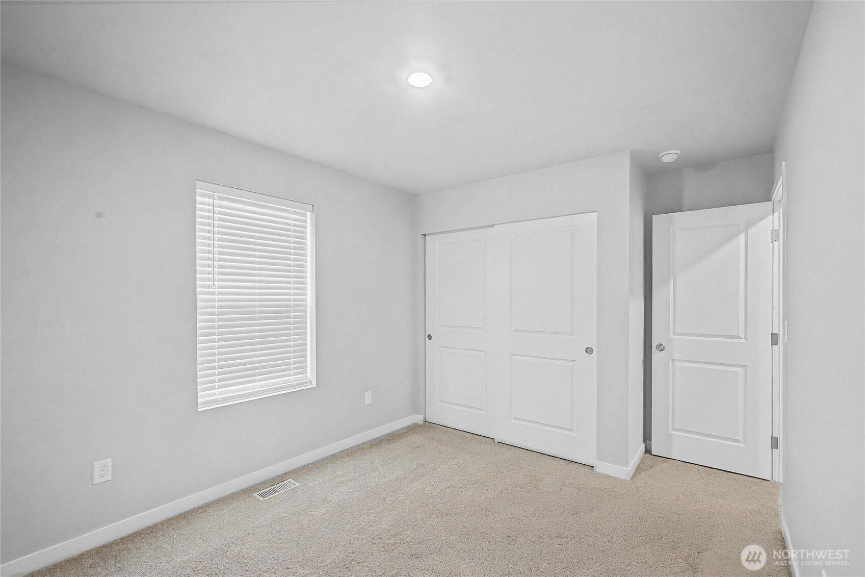 8723 13th Court E, Tacoma, WA 98445