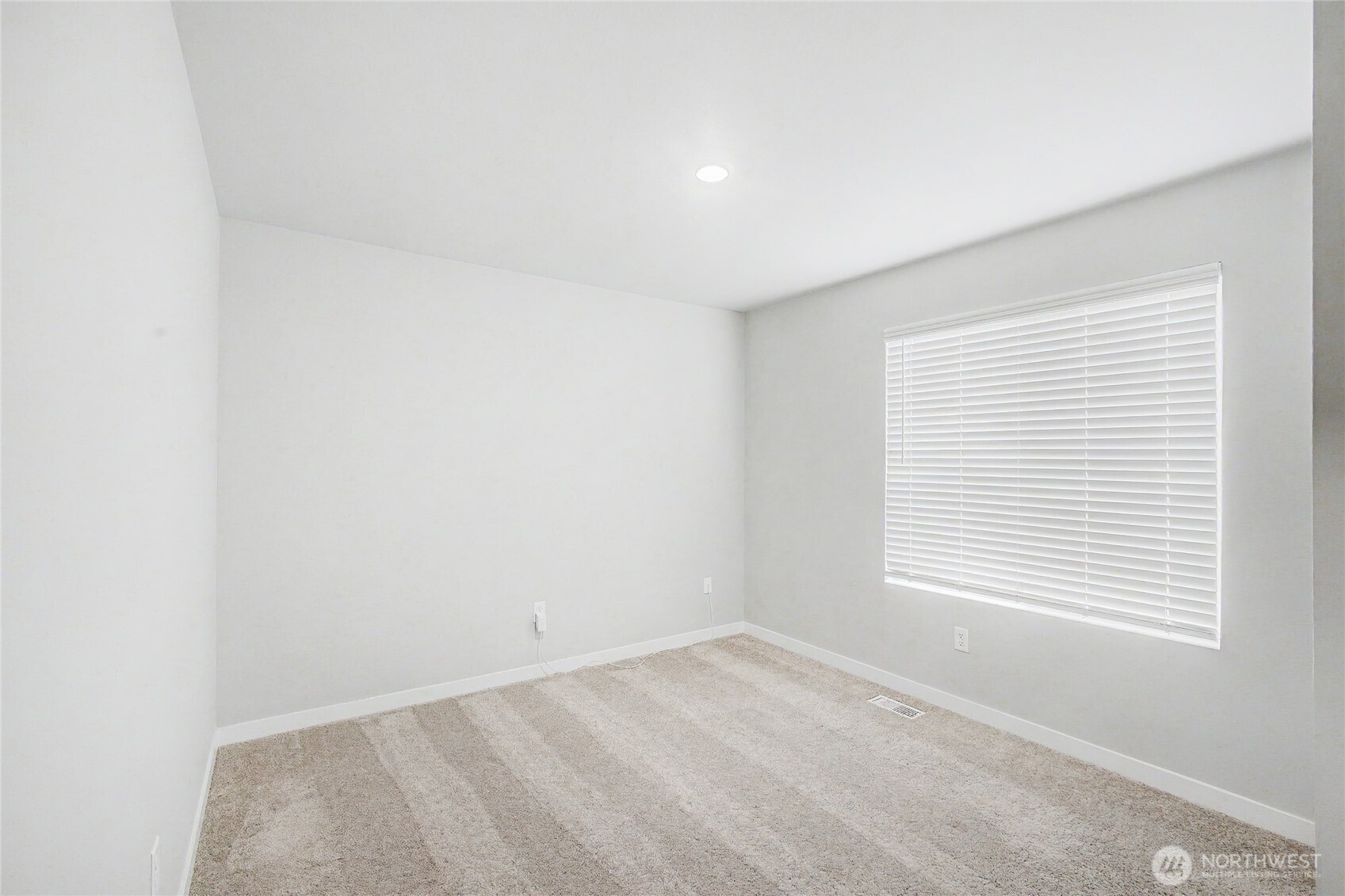 8723 13th Court E, Tacoma, WA 98445