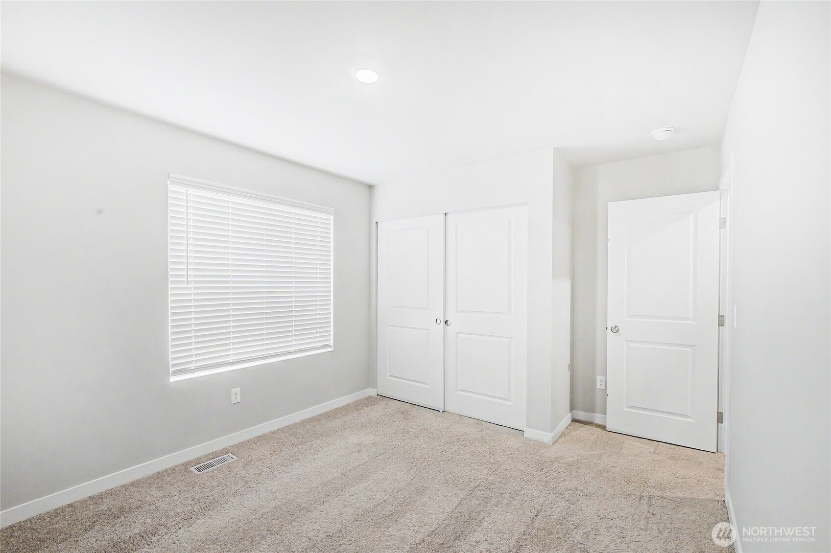8723 13th Court E, Tacoma, WA 98445