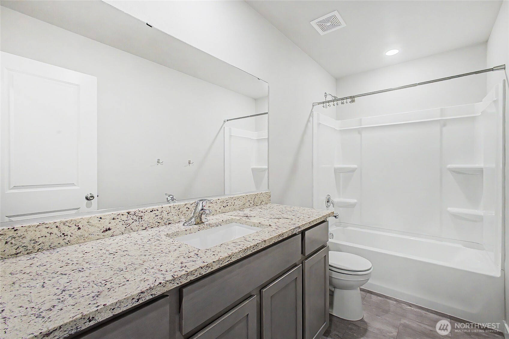 8723 13th Court E, Tacoma, WA 98445