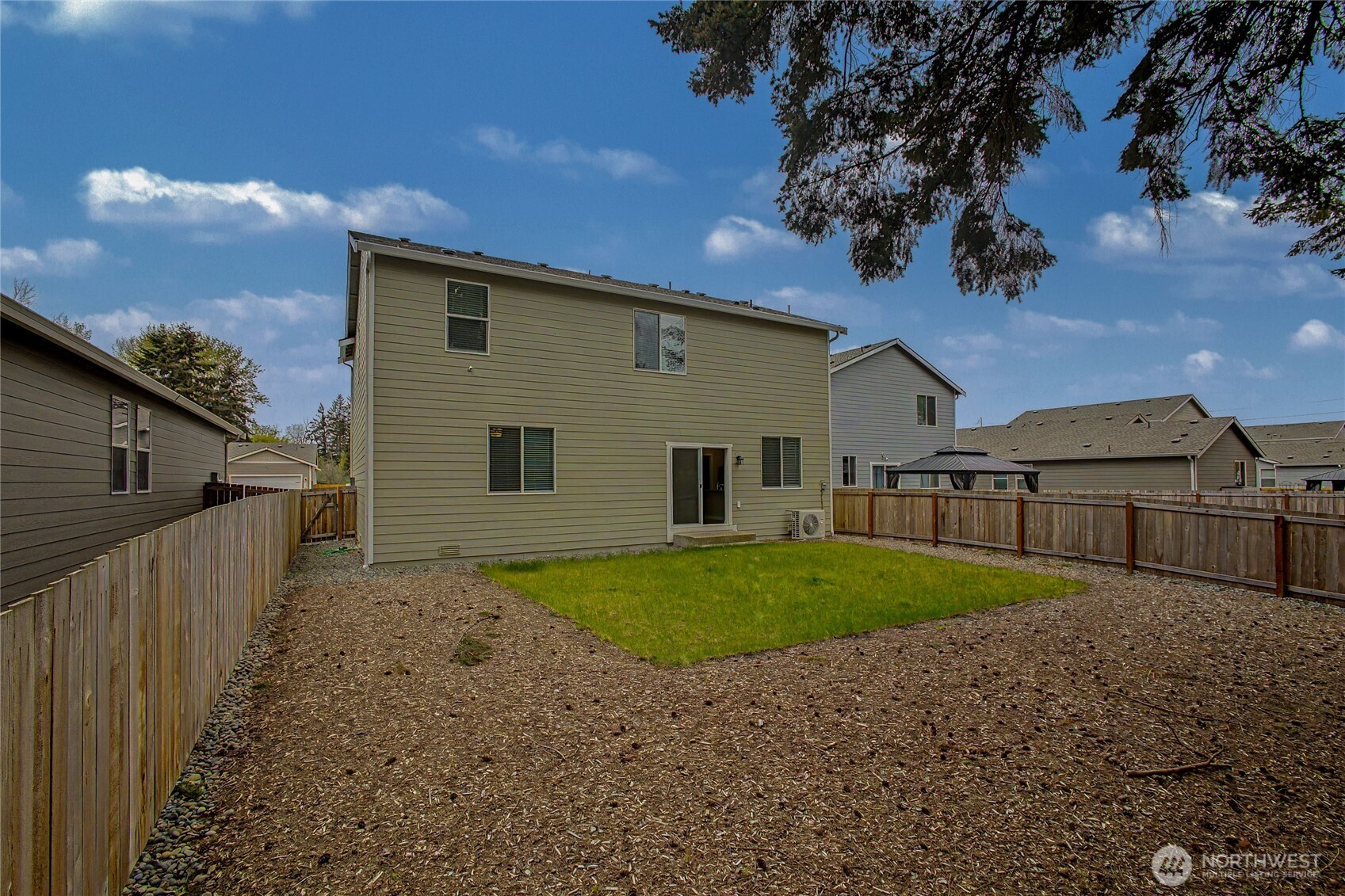 8723 13th Court E, Tacoma, WA 98445