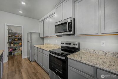 8723 13th Court E, Tacoma, WA 98445 - Photo 8