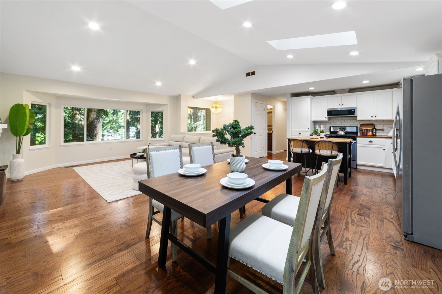839 NE 200th Street , Shoreline, WA 98155