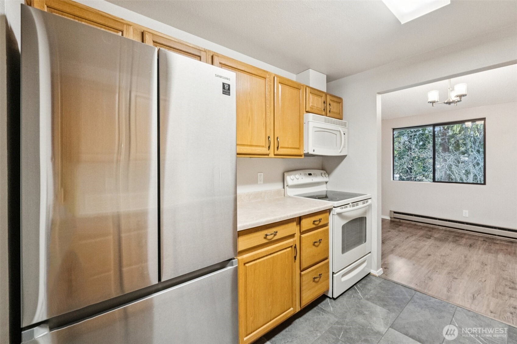 5502 220th Street SW #D201, Mountlake Terrace, WA 98043