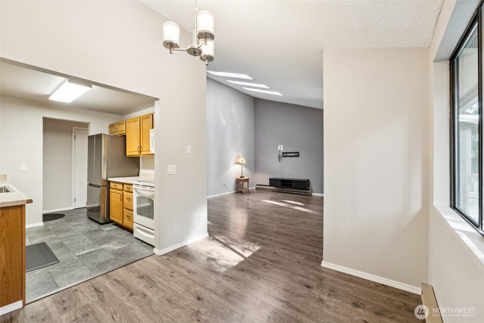 5502 220th Street SW #D201, Mountlake Terrace, WA 98043