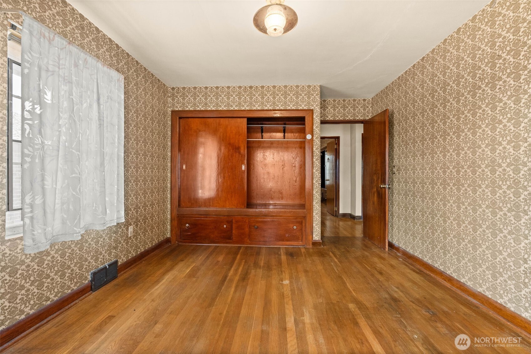 15202 Washington Avenue SW, Lakewood, WA 98498