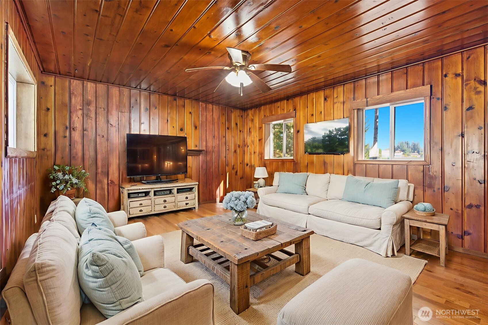 20310 NW Cedar Lane , Poulsbo, WA 98370