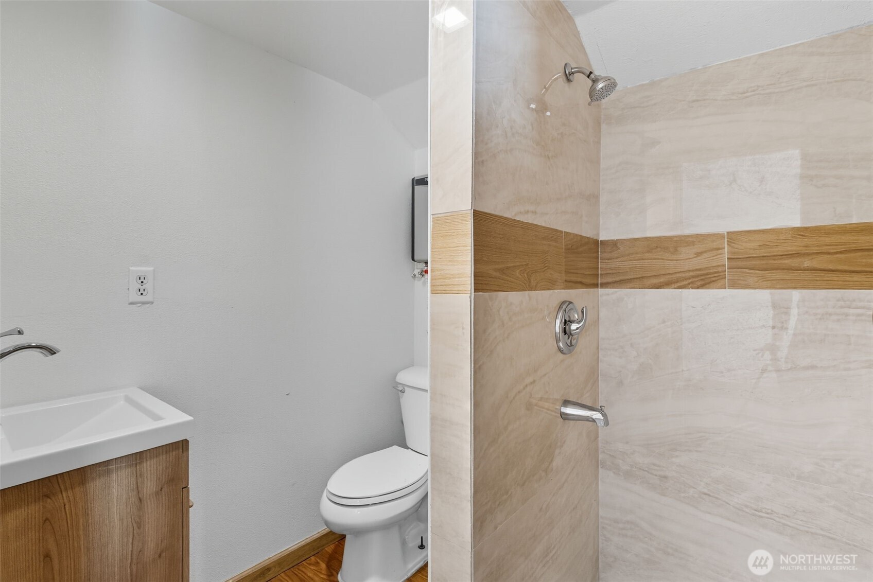 20310 NW Cedar Lane , Poulsbo, WA 98370