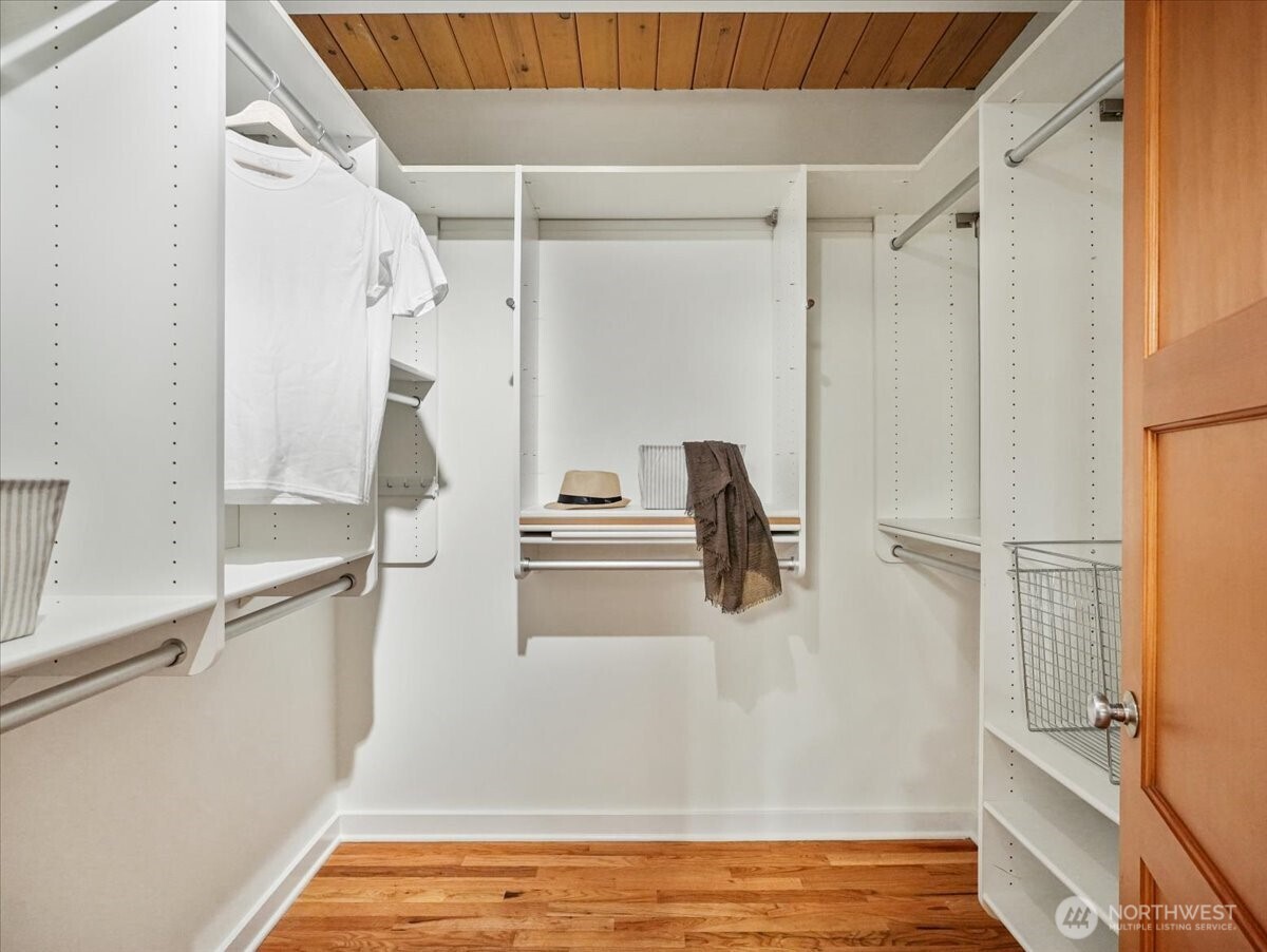 11501 4th Avenue NW, Seattle, WA 98177