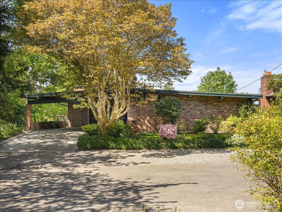 11501 4th Avenue NW, Seattle, WA 98177