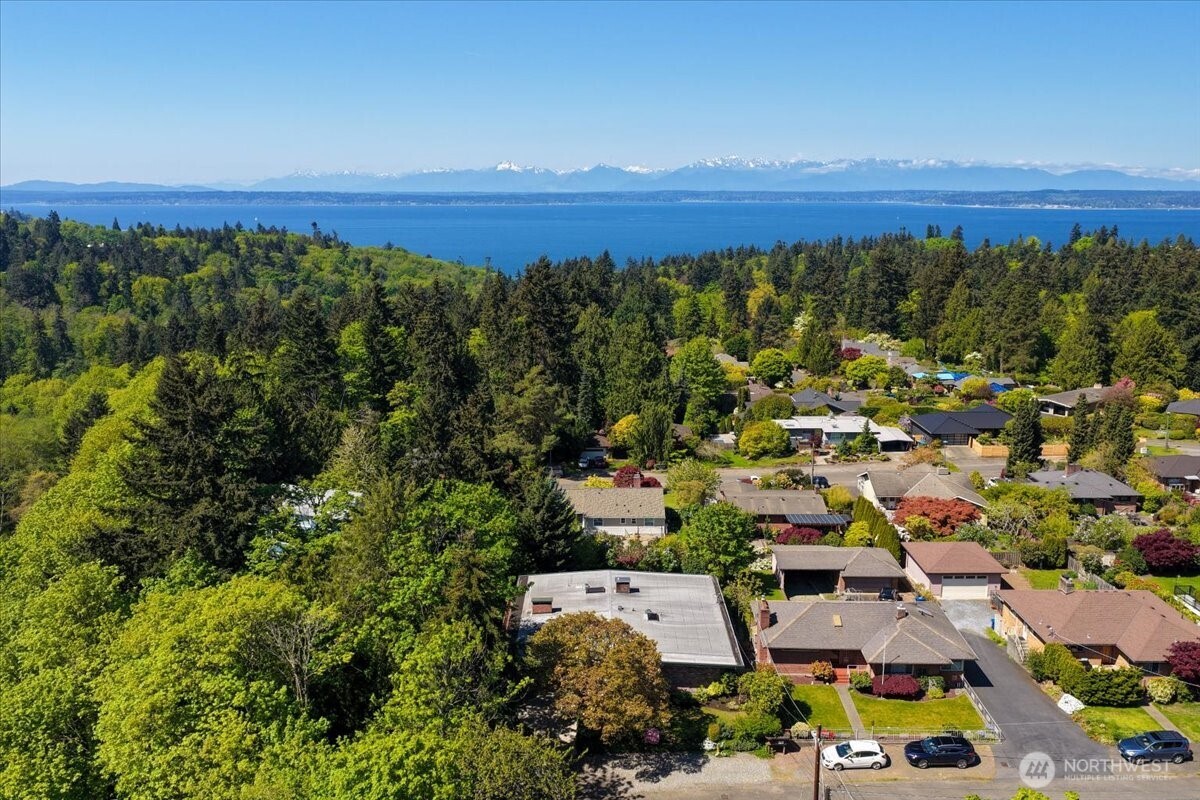 11501 4th Avenue NW, Seattle, WA 98177